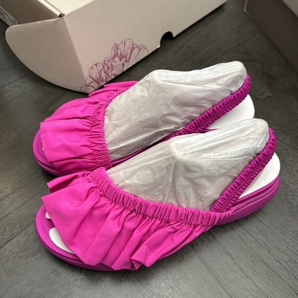 NATURALIZER Hope For Flowers Firecracker SANDALS (WIDE) - Picture 6 of 7